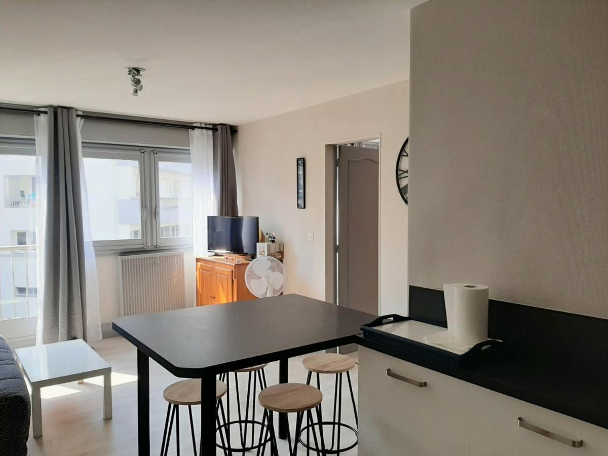Appartement Confortable En Plein Centre De Saint-Jean-De-Luz, A Deux Pas De La Plage Et Des Commerces - Fr-1-239-586 Eksteriør bilde