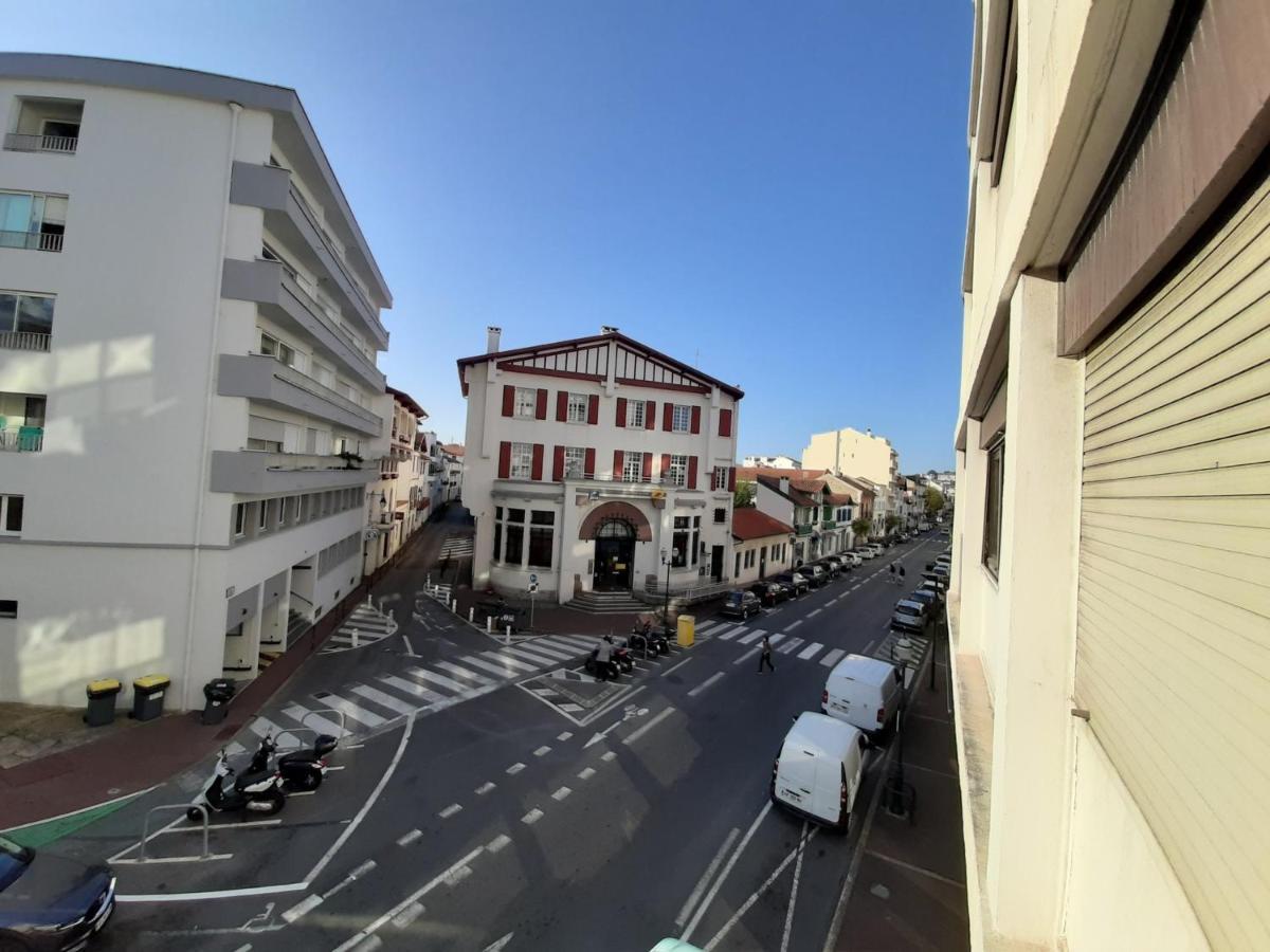 Appartement Confortable En Plein Centre De Saint-Jean-De-Luz, A Deux Pas De La Plage Et Des Commerces - Fr-1-239-586 Eksteriør bilde